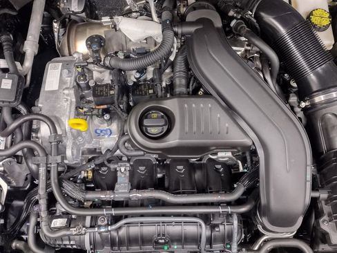 New 2026 Volkswagen Taos S AWD/4WD image 7