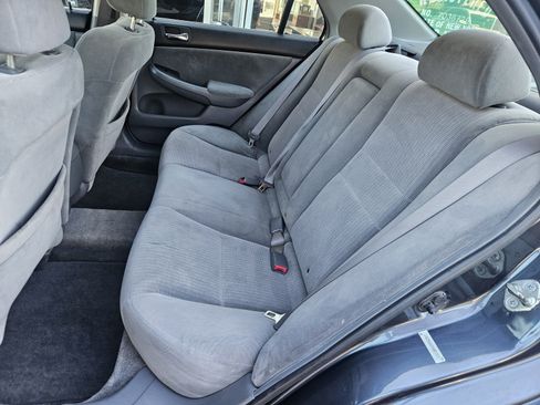 Used 2005 Honda Accord LX image 18