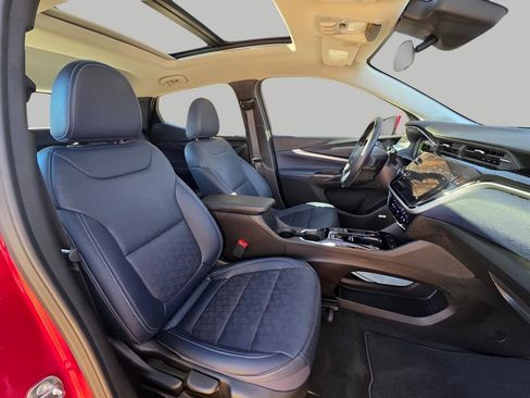 Used 2023 Chevrolet Bolt EUV Premier w/ Sun & Sound Package image 12