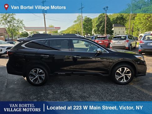Used 2020 Subaru Outback Touring XT AWD/4WD image 4