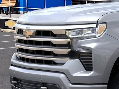 New 2025 Chevrolet Silverado 1500 High Country AWD/4WD image 13