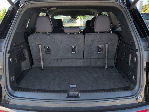 Certified 2026 GMC Acadia Elevation image 27