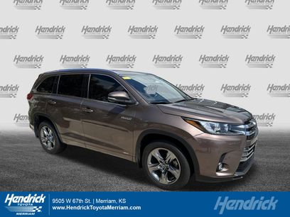 Used 2017 Toyota Highlander Limited Platinum