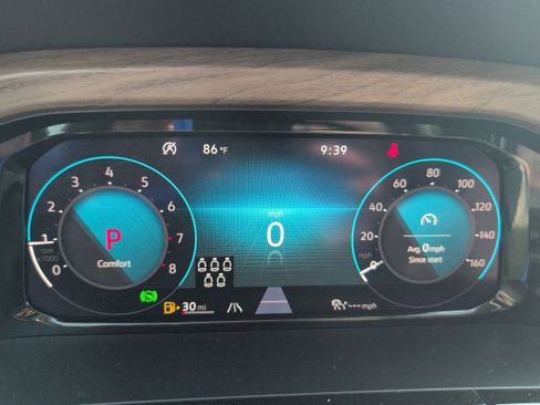 Used 2024 Volkswagen Atlas SE image 12