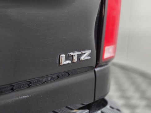 Used 2025 Chevrolet Silverado 2500 LTZ w/ LTZ Plus Package AWD/4WD image 28