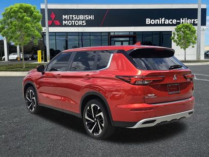 Used 2024 Mitsubishi Outlander SE Black Edition