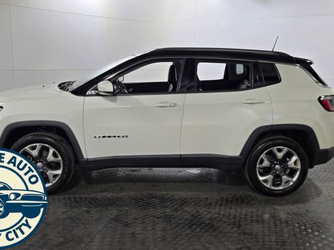 Used 2019 Jeep Compass Limited image 4