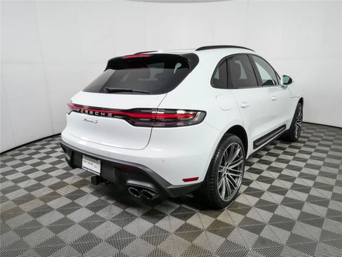New 2026 Porsche Macan Electric AWD/4WD image 30