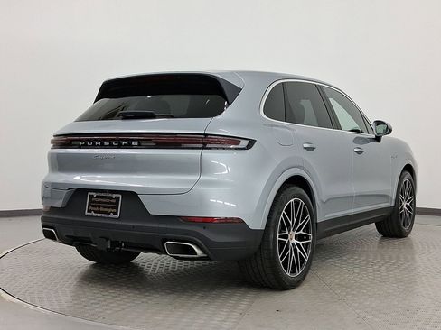 New 2026 Porsche Cayenne E-Hybrid image 9