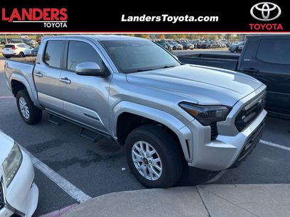 Used 2025 Toyota Tacoma SR5