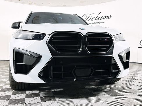Used 2024 BMW X5 M Competition w/ Executive Package image 32