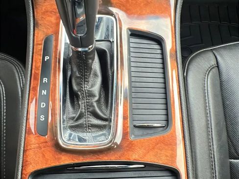 Used 2015 Lincoln MKS Sedan 4D w/ Equipment Group 101A image 19