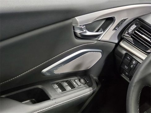 Certified 2025 Acura RDX w/ Technology Package image 24