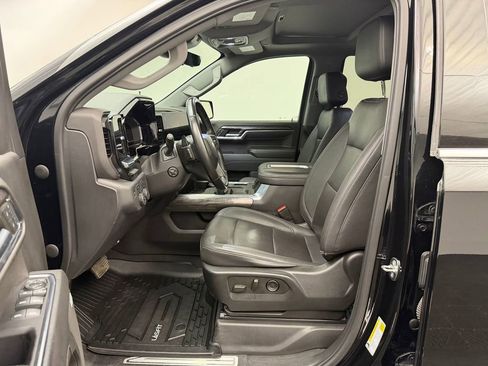 Used 2022 Chevrolet Silverado 1500 LTZ w/ LTZ Premium Package image 5