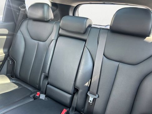 Used 2023 Hyundai Santa Fe Limited AWD/4WD image 9