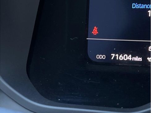 Used 2022 Toyota Tundra Limited image 24