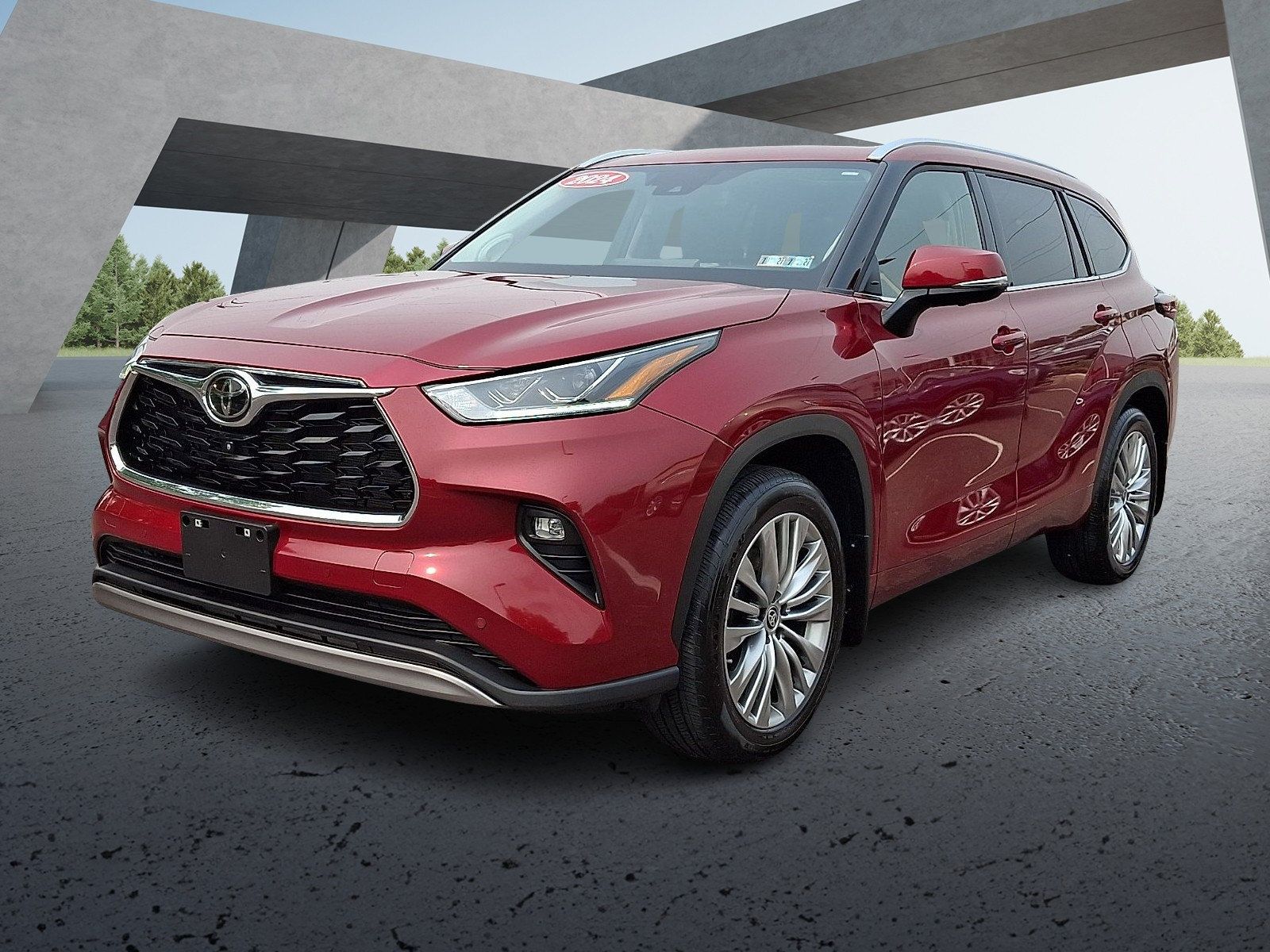 Certified 2024 Toyota Highlander Platinum AWD/4WD image 3