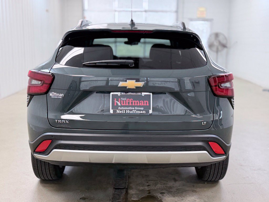 Used 2025 Chevrolet Trax LT w/ Driver Confidence Package FWD image 6