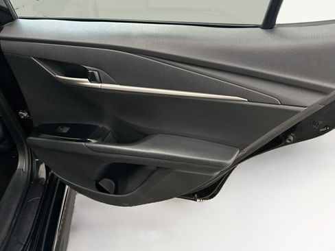 Used 2025 Toyota Camry SE FWD image 31