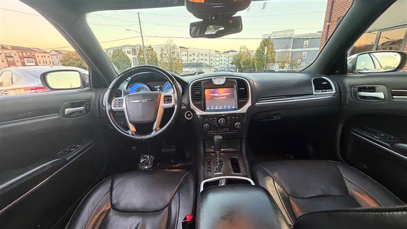Used 2014 Chrysler 300 C AWD/4WD image 13