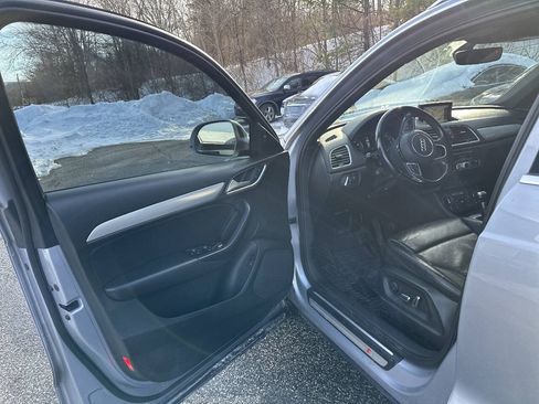 Used 2018 Audi Q3 2.0T Premium Plus w/ Premium Plus Package AWD/4WD image 12