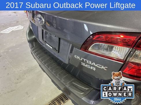 Used 2017 Subaru Outback 3.6R Limited image 28