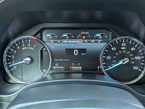 Used 2018 Ford Expedition Platinum RWD image 11