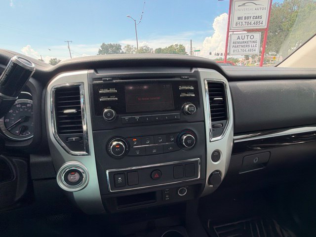 Used 2017 Nissan Titan SV RWD image 14