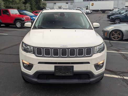 Used 2018 Jeep Compass Latitude w/ Popular Equipment Group AWD/4WD image 6