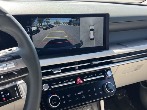 Certified 2025 Hyundai Tucson Limited AWD/4WD image 37