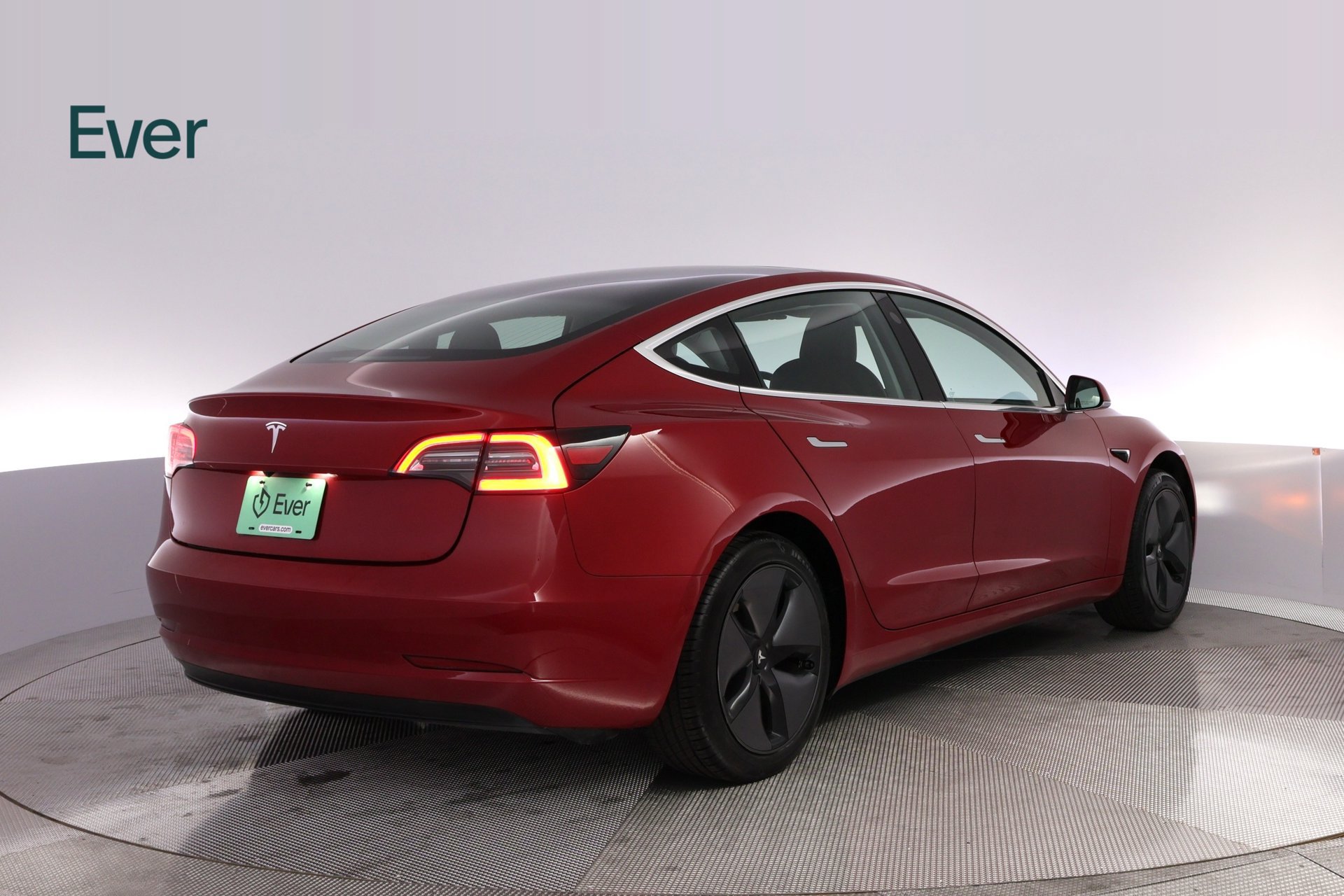 Used 2018 Tesla Model 3 Long Range RWD image 3