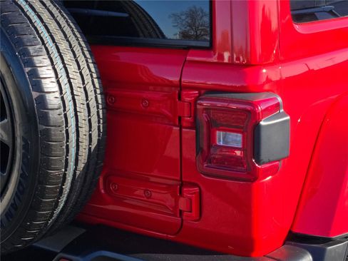 Used 2024 Jeep Wrangler Sahara w/ Technology Group image 13