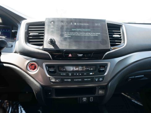 Used 2022 Honda Pilot EX-L image 17