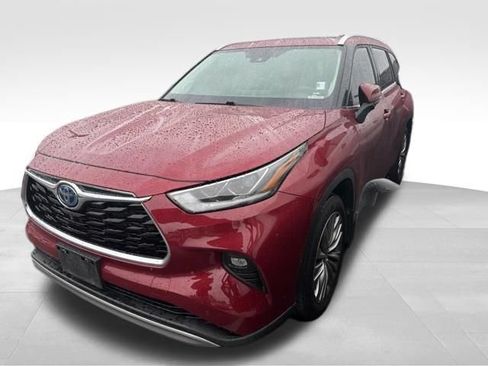 Used 2023 Toyota Highlander Platinum AWD/4WD image 1