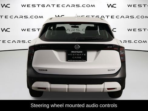 Used 2025 Nissan Kicks S image 4