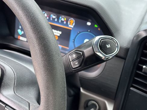 Used 2025 Ford F150 XL RWD image 35