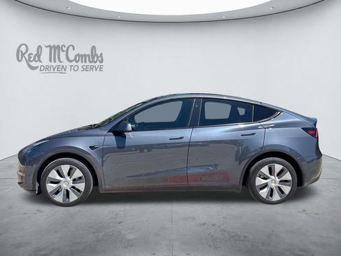 Used 2023 Tesla Model Y Long Range AWD/4WD image 2