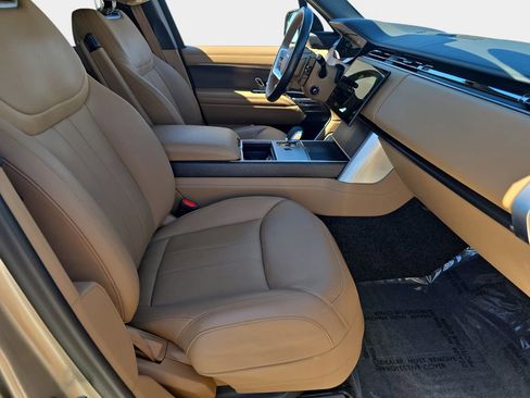 Certified 2025 Land Rover Range Rover Autobiography image 10