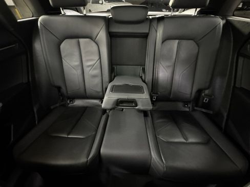 Used 2025 Audi Q3 2.0T Premium image 5