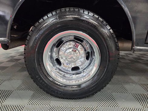 Used 2022 RAM 3500 Tradesman w/ Chrome Appearance Group image 91