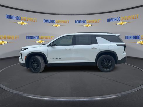 New 2026 Chevrolet Traverse LT w/ Midnight/Sport Edition AWD/4WD image 8