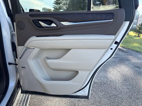 Used 2022 GMC Yukon Denali image 17