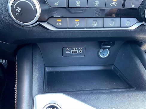 Used 2020 Nissan Altima 2.5 SR w/ Premium Package FWD image 9