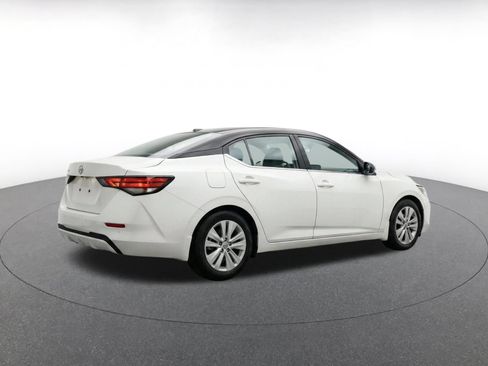 Used 2025 Nissan Sentra S FWD image 11
