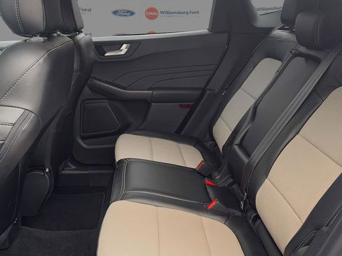 Certified 2022 Ford Escape Titanium w/ Titanium Elite Package image 6