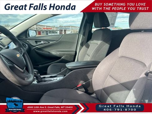 Used 2022 Chevrolet Malibu LT FWD image 18