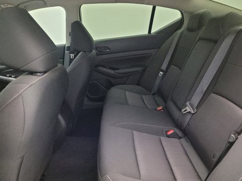Used 2023 Nissan Altima 2.5 SV FWD image 18