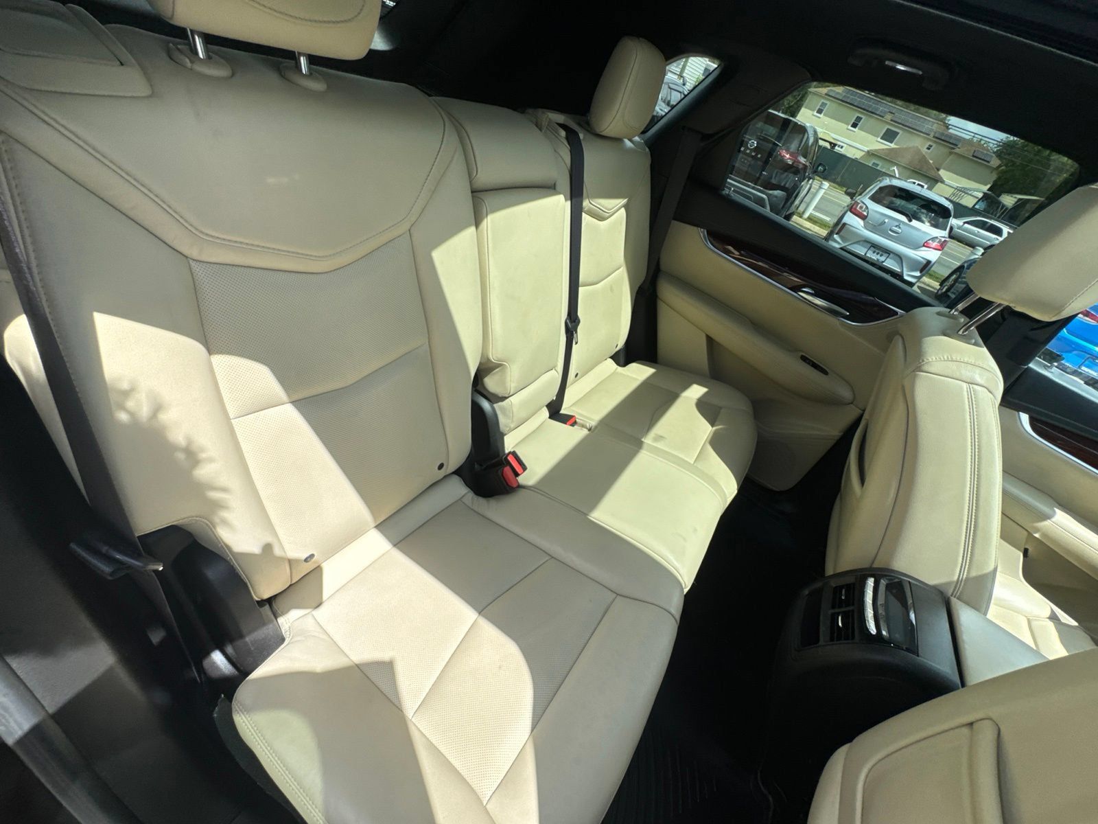 Used 2018 Cadillac XT5 Premium Luxury FWD image 19