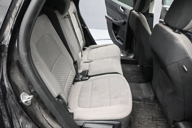 Used 2021 Ford Escape SE w/ SE Sport Appearance Package FWD image 16