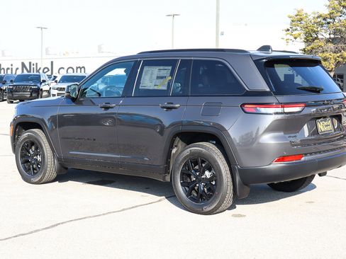New 2026 Jeep Grand Cherokee Altitude AWD/4WD image 7